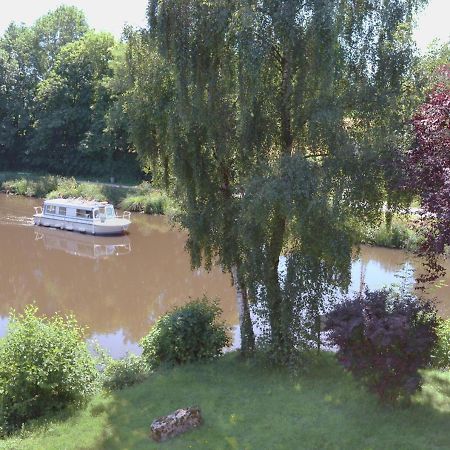 Le Moulin Du Mottay Bed & Breakfast Évran Екстериор снимка